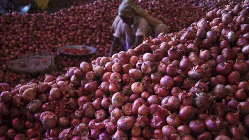 Onion price: Centre slashes stock limit for retailers from 5 tonnes to just 2 tonnes Onion price: Centre slashes stock limit for retailers from 5 tonnes to just 2 tonnes
