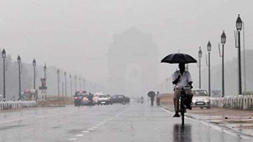 Weather today: IMD forecast rain, even hailstorm in Delhi, Noida, Gurgaon; flights at Delhi airport affected Weather today: IMD forecast rain, even hailstorm in Delhi, Noida, Gurgaon; flights at Delhi airport affected