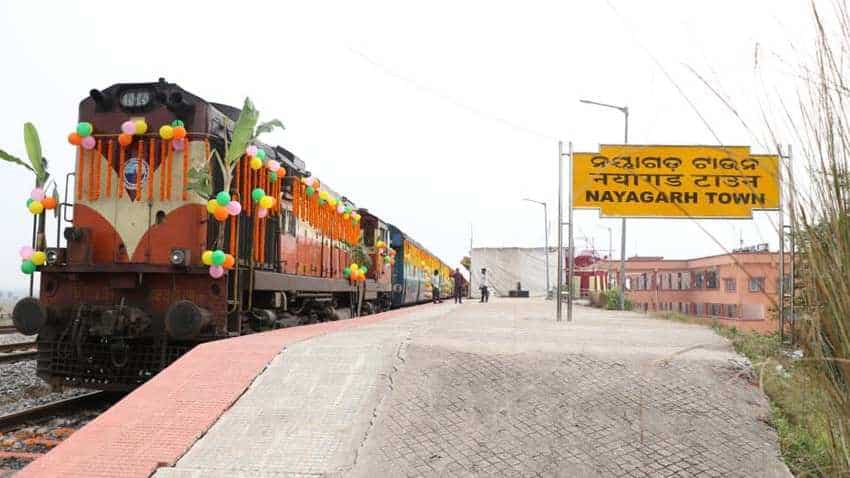 Bhubaneswar-New Delhi Rajdhani Express flagged off by Dharmendra Pradhan Bhubaneswar-New Delhi Rajdhani Express flagged off by Dharmendra Pradhan