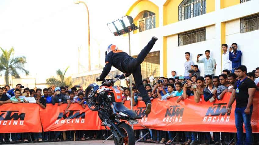 IIT Bombay alert! Breath-taking KTM stunt show is happening today - Check exact venue in Powai, Mumbai IIT Bombay alert! Breath-taking KTM stunt show is happening today - Check exact venue in Powai, Mumbai