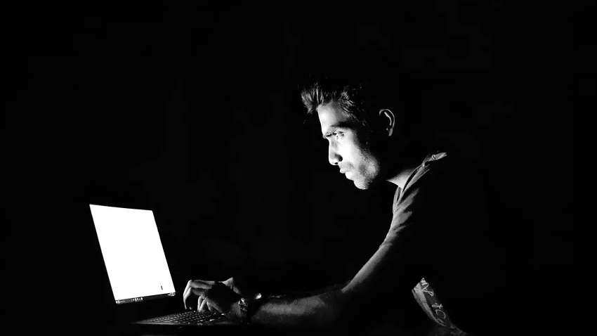 Online shoppers alert! 14 per cent Indians hit by new malware - How to stay safe Online shoppers alert! 14 per cent Indians hit by new malware - How to stay safe