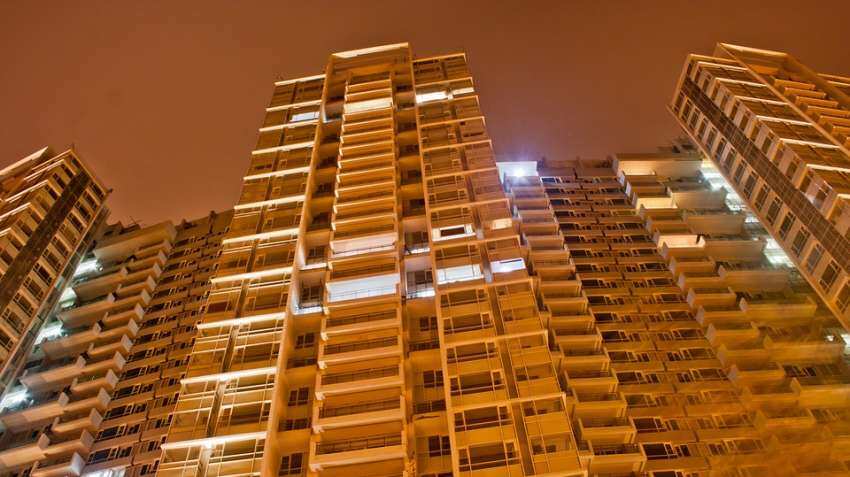 Budget 2020: ES suggests realtors sell unsold houses at low prices Budget 2020: ES suggests realtors sell unsold houses at low prices