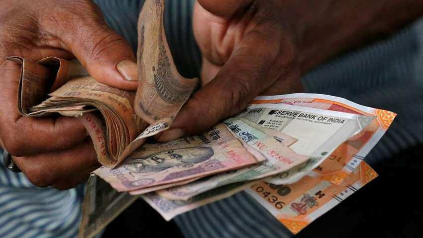 Income Tax calculator: Confused between new and old tax slabs regime? Use this tool by government Income Tax calculator: Confused between new and old tax slabs regime? Use this tool by government