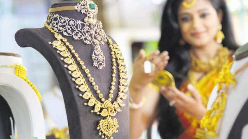 Gold Price Today: Gold April futures trading around Rs 40,503 today; expert says buy yellow metal Gold Price Today: Gold April futures trading around Rs 40,503 today; expert says buy yellow metal