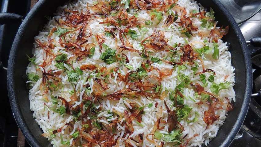 Fraud alert! Hyderabad man ends up paying Rs 50,000 for Biryani - How it happened Fraud alert! Hyderabad man ends up paying Rs 50,000 for Biryani - How it happened