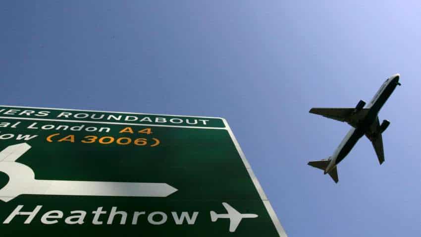 London Airport undergoes travel chaos after a technical failure London Airport undergoes travel chaos after a technical failure