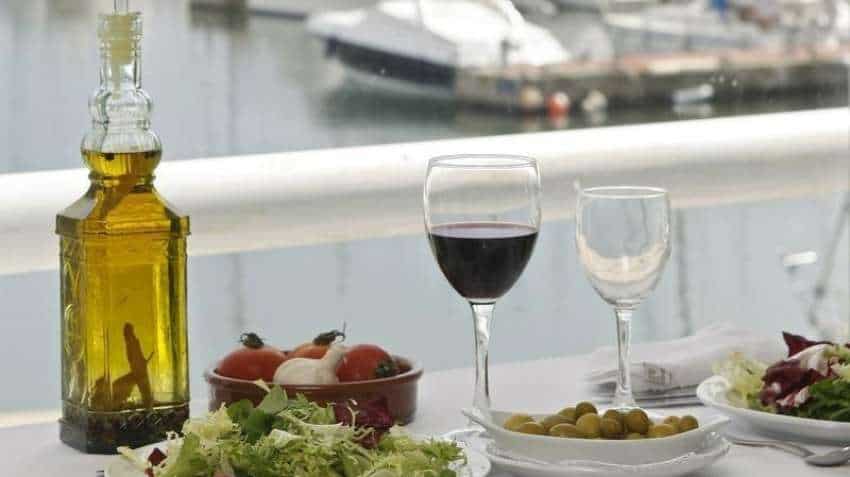 Mediterranean diet can reduce frailty in old age, ensure healthy aging: Study