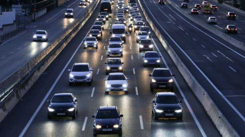 Delhi Traffic advisory for Trump visit: Delhi Cantonment, Delhi-Gurgaon Road, Dhaula Kuan to Chanakyapuri, traffic set to be hit Delhi Traffic advisory for Trump visit: Delhi Cantonment, Delhi-Gurgaon Road, Dhaula Kuan to Chanakyapuri, traffic set to be hit