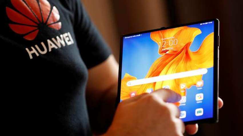 Huawei heats up folding race, launches Mate XS foldable smartphone with better screen