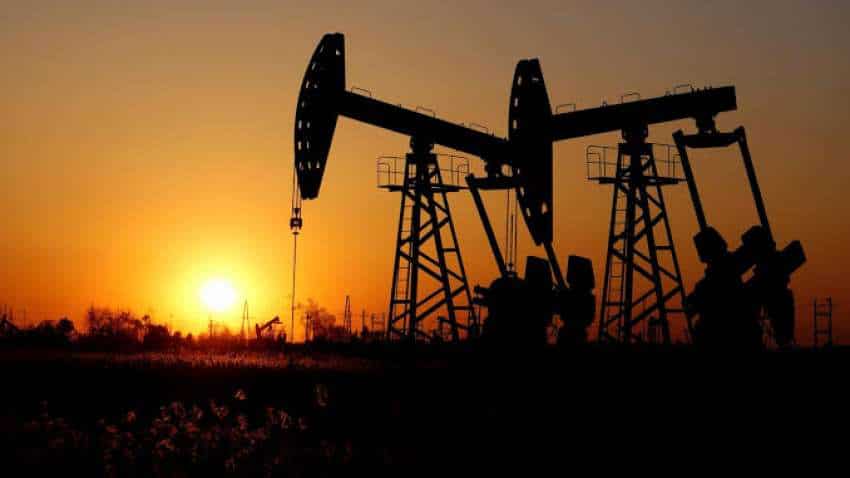 Oil sinks 4% on demand concerns as coronavirus spreads Oil sinks 4% on demand concerns as coronavirus spreads