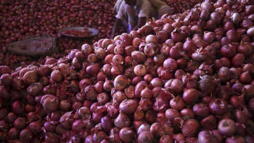 Onion prices set to fall, Govt decides to lift ban on exports Onion prices set to fall, Govt decides to lift ban on exports