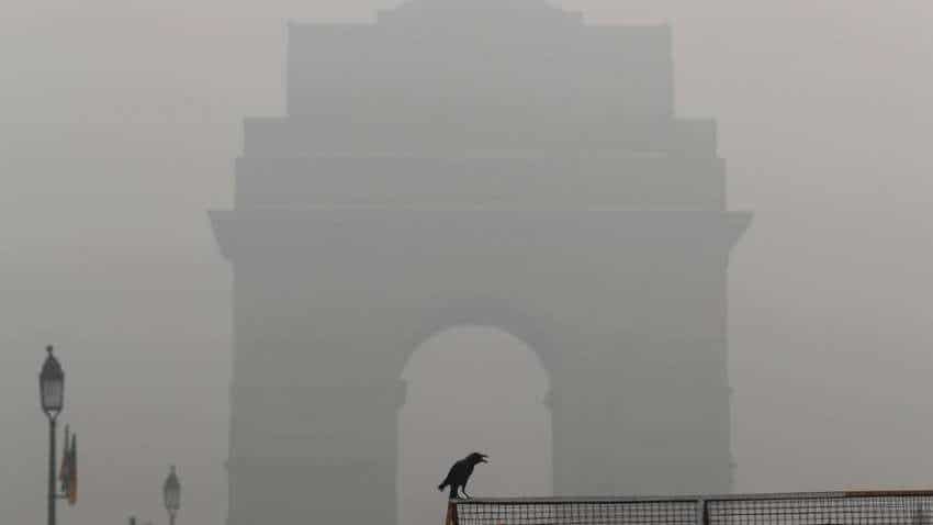 Weather today: Pleasant, sunny morning in Delhi, light rain likely Weather today: Pleasant, sunny morning in Delhi, light rain likely