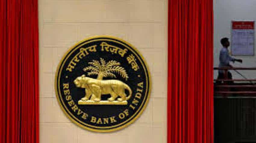 Unprecedented! RBI halves trading hours to curb volatility amid lockdown Unprecedented! RBI halves trading hours to curb volatility amid lockdown