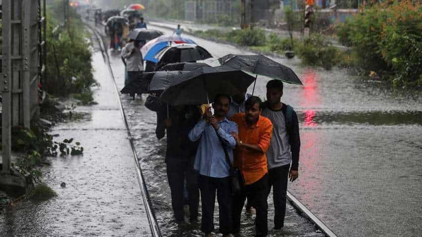 IMD forecast: Monsoon to remain normal this year! Check onset dates for Kerala, Mumbai, Delhi and Kolkata IMD forecast: Monsoon to remain normal this year! Check onset dates for Kerala, Mumbai, Delhi and Kolkata