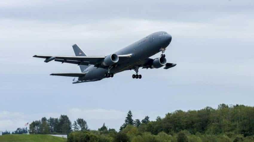 SpiceJet, IndiGo share prices fall after DGCA directive to stop bookings SpiceJet, IndiGo share prices fall after DGCA directive to stop bookings