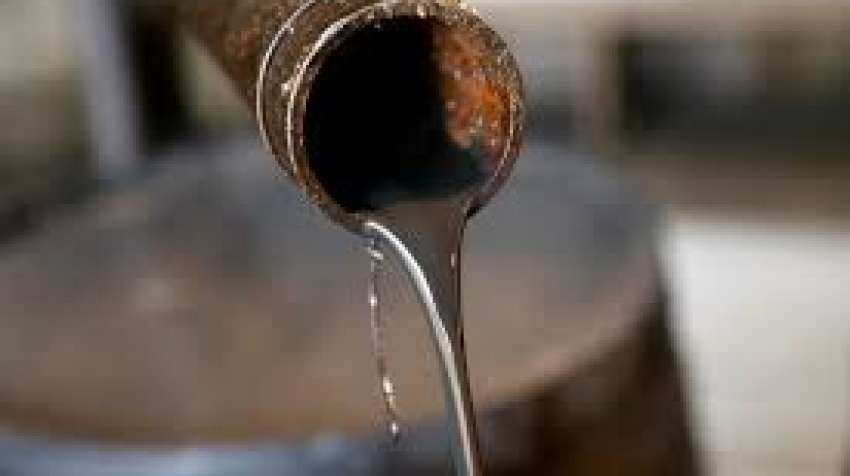 Oil falls as crude in U.S. storage nears all-time high