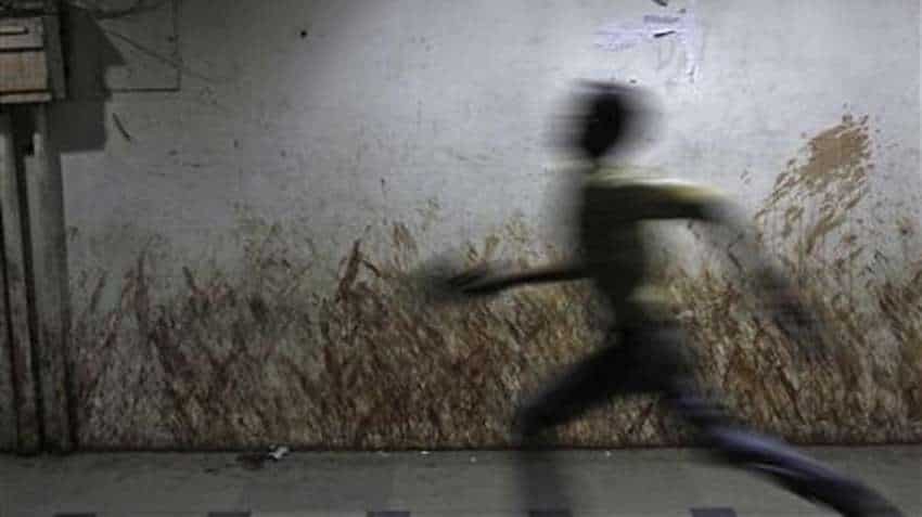 Noida, Greater Noida resident? Alert! Crackdown unleashed, pay Rs 1,000 fine for spitting in public places Noida, Greater Noida resident? Alert! Crackdown unleashed, pay Rs 1,000 fine for spitting in public places
