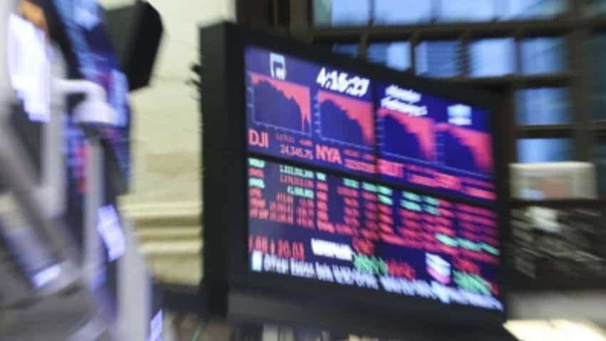 US stocks post weekly losses amid grim data, Fed comments US stocks post weekly losses amid grim data, Fed comments