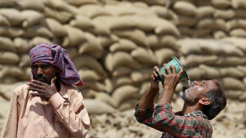 IMD Alert! No respite from heatwave in coming days, say experts IMD Alert! No respite from heatwave in coming days, say experts