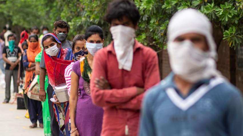 14,649 migrants leave Karnataka in 10 special trains 14,649 migrants leave Karnataka in 10 special trains