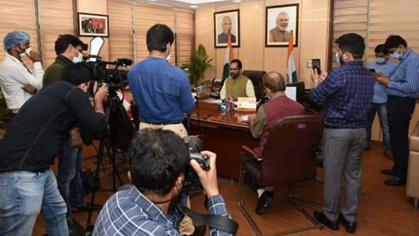 Haj Money Refund 2020: Pilgrims from India will not go to Saudi Arabia - Here is how applicants will get full refund without deduction Haj Money Refund 2020: Pilgrims from India will not go to Saudi Arabia - Here is how applicants will get full refund without deduction