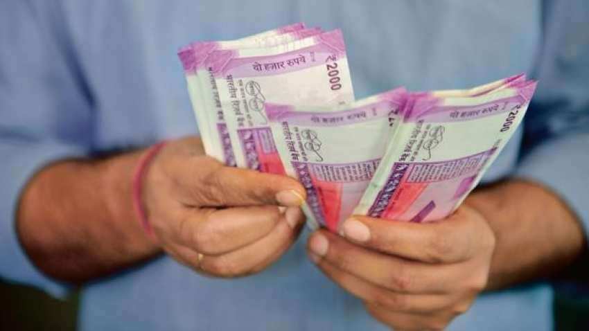 LIC Policy: Money-making offer in this Life Insurance policy; start investing from Rs 110 per day in SIIP Plan | Zee Business LIC Policy: Money-making offer in this Life Insurance policy; start investing from Rs 110 per day in SIIP Plan | Zee Business