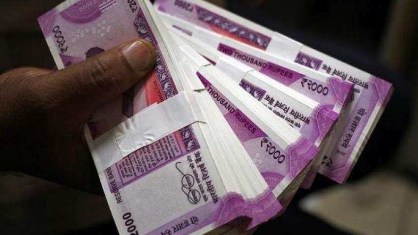 Money Making Tips: Invest Rs 7 per day in this scheme, get Rs 5000 per month post retirement Money Making Tips: Invest Rs 7 per day in this scheme, get Rs 5000 per month post retirement