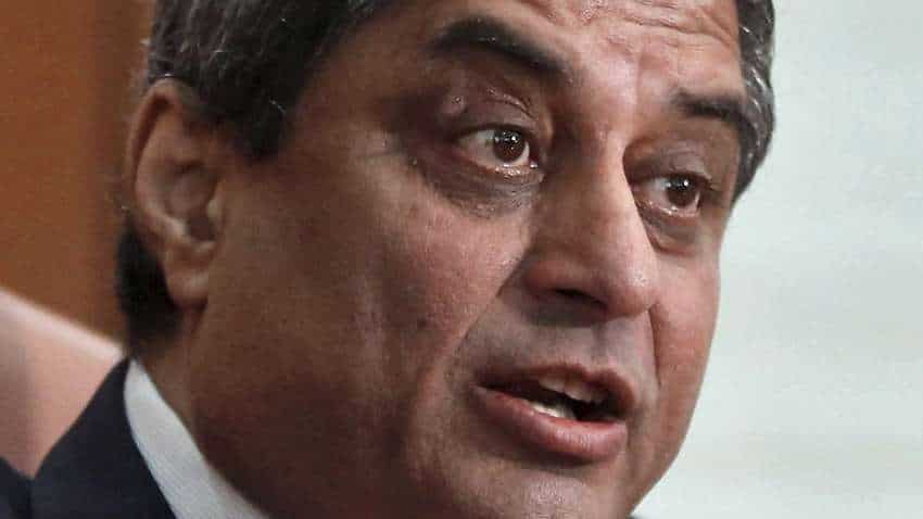 Aditya Puri sells most of his stake in HDFC Bank for Rs 843 cr Aditya Puri sells most of his stake in HDFC Bank for Rs 843 cr
