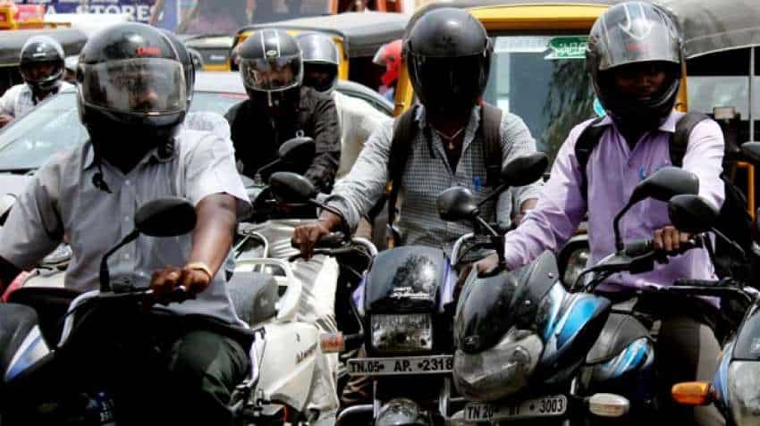 Govt to bring helmets under mandatory BIS regime