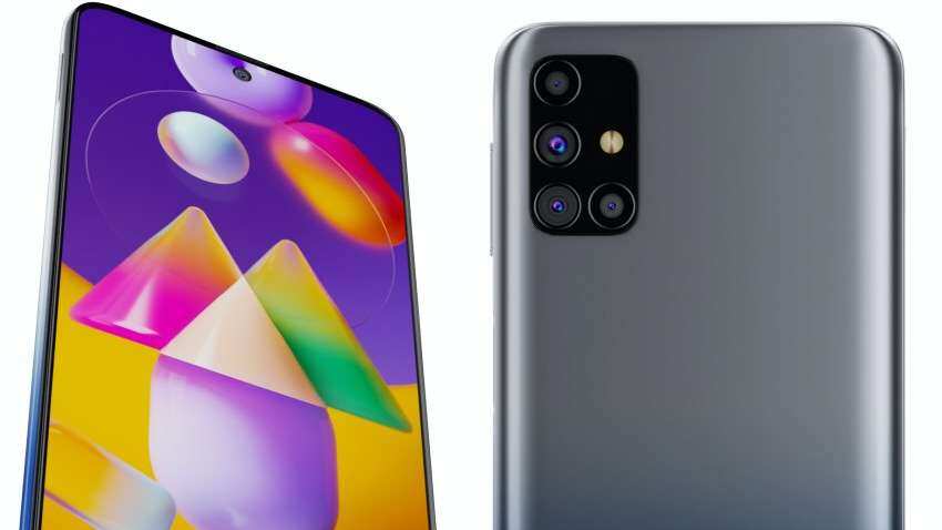 India’s smartphone shipments decline 50.6 pct YoY, Samsung jumps to second spot India’s smartphone shipments decline 50.6 pct YoY, Samsung jumps to second spot
