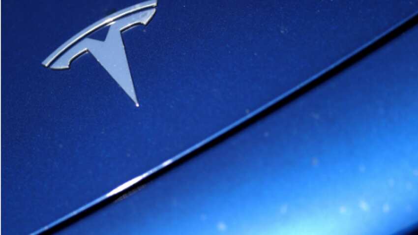 Tesla sets 5-1 stock split and its high-flying stock soars again