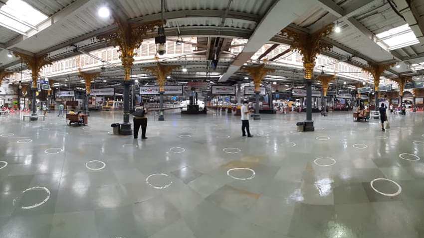 Hawk eye on Mumbai stations! Indian Railways gears up for real-time surveillance Hawk eye on Mumbai stations! Indian Railways gears up for real-time surveillance