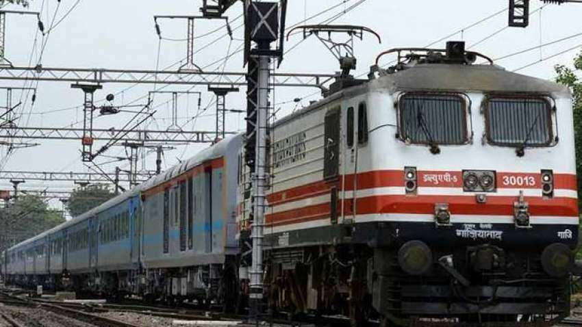 Indian Railways now Aatmanirbhar! Solarises 960 stations across India  