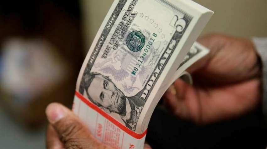 Forex Market: US dollar edges up amid economic data