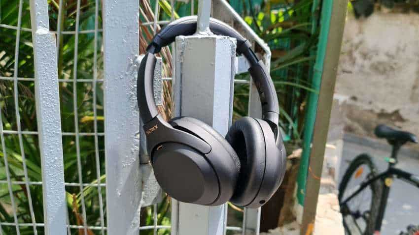 Sony WH-1000M4 review: The noise-cancelling headphone to buy in 2020, if you have money  