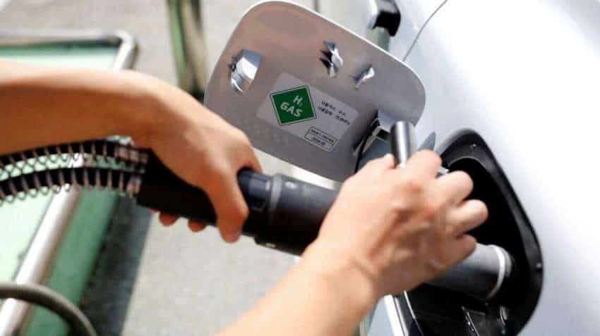 California sets goal to ban sale of new gasoline-powered passenger vehicles starting in 2035 California sets goal to ban sale of new gasoline-powered passenger vehicles starting in 2035