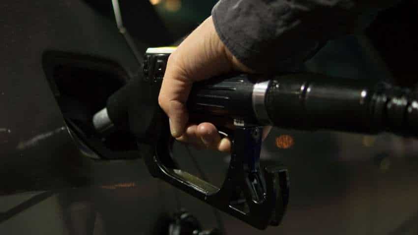 Diesel prices down for 3rd straight day - Check latest rates in Delhi, Mumbai, Chennai and Kolkata Diesel prices down for 3rd straight day - Check latest rates in Delhi, Mumbai, Chennai and Kolkata