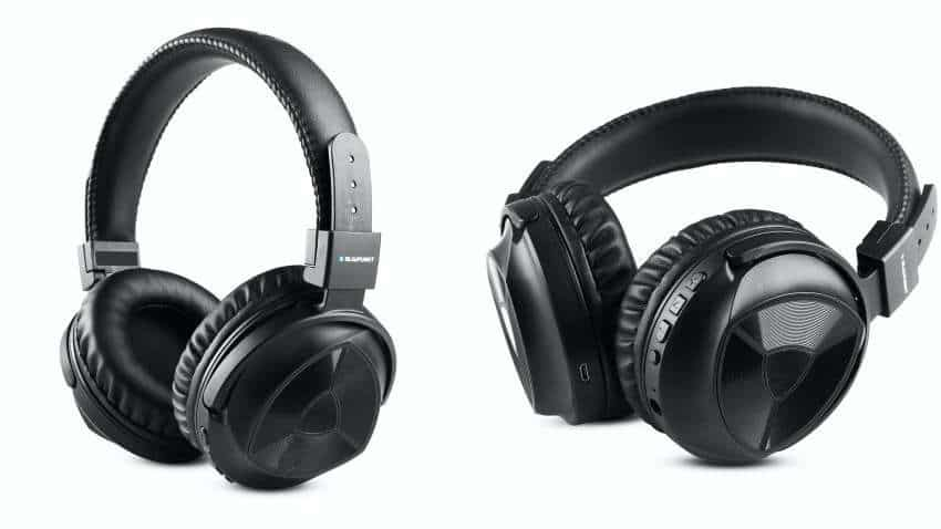 Blaupunkt BH11 wireless headphones with 24 hour battery life