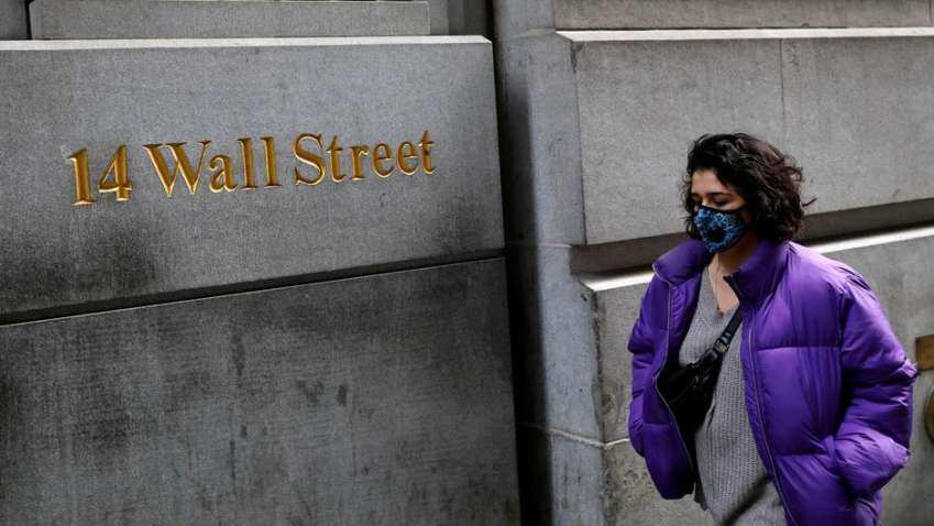 Wall Street loses ground as Trump's positive COVID-19 test adds to uncertainties Wall Street loses ground as Trump's positive COVID-19 test adds to uncertainties