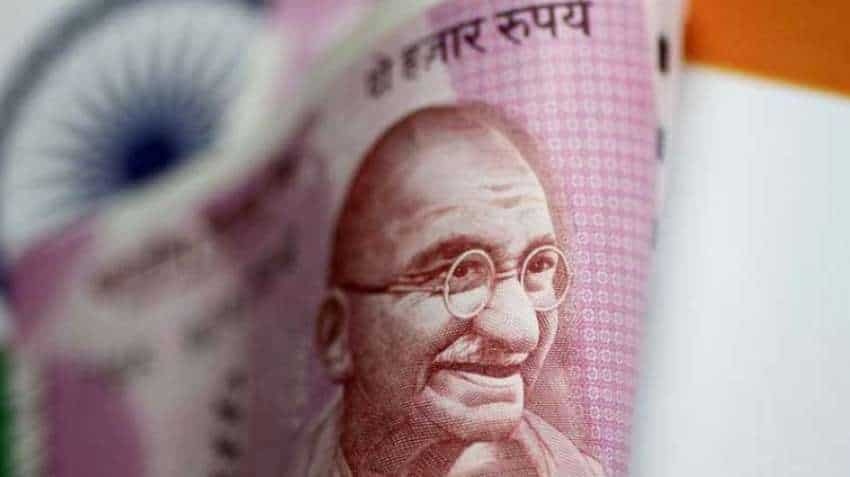 Rupee ends 5 paise lower at 73.36 against USD Rupee ends 5 paise lower at 73.36 against USD