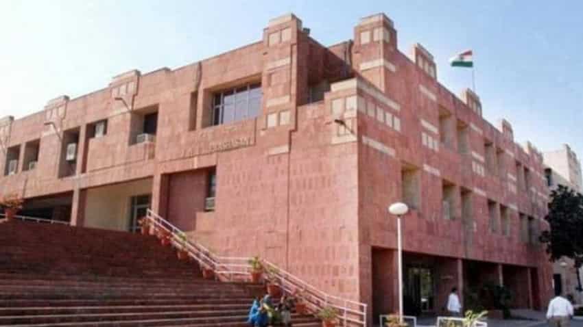 Get top-class salary linked to 7th Pay Commission - starting from Rs 35,400 to Rs 1,42,400! Apply for these sarkari jobs in JNU