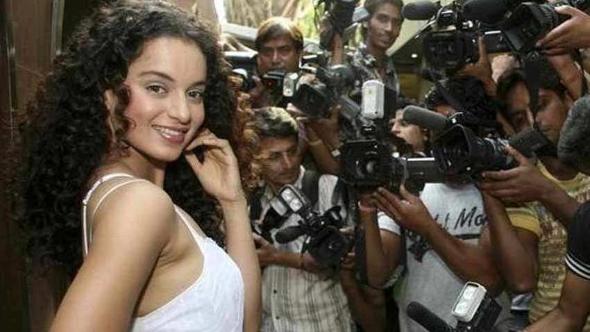 Kangana Ranaut praises Tejas director Sarvesh Mewara, hosts dinner evening Kangana Ranaut praises Tejas director Sarvesh Mewara, hosts dinner evening