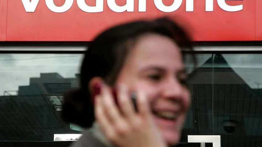 Vodafone Idea&#039;s Q2 net loss narrows to Rs 7,218 cr