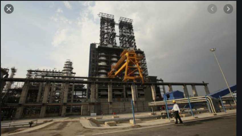 Hindustan Petroleum is the stock of the day for traders, says Anil Singhvi, as buyback talk intensifies Hindustan Petroleum is the stock of the day for traders, says Anil Singhvi, as buyback talk intensifies