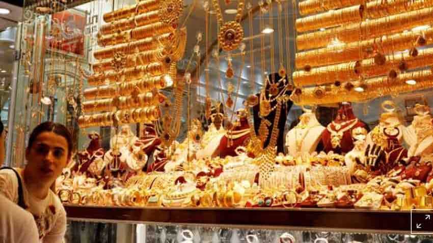 Gold price rises for fourth consecutive day, gains Rs 277