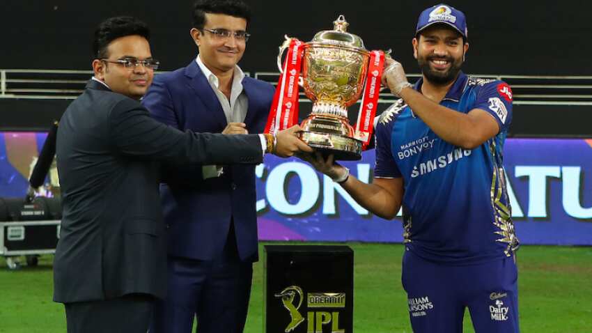 IPL 2020: Suresh Raina’s exit to baffling umpiring – Top 5 controversies from this year’s tournament IPL 2020: Suresh Raina’s exit to baffling umpiring – Top 5 controversies from this year’s tournament