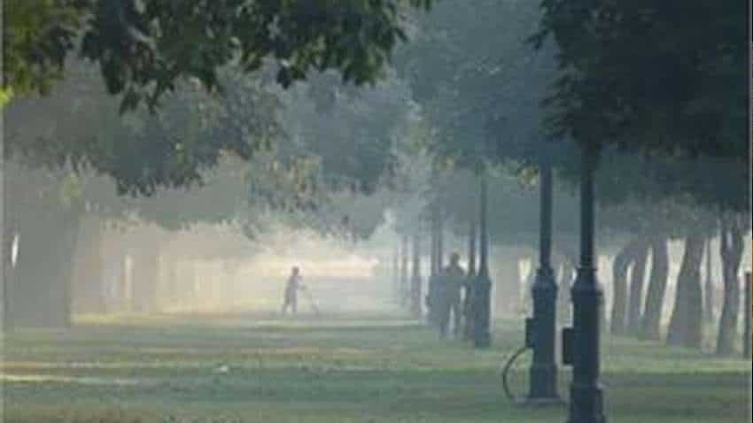 Delhi Diwali weather, pollution alert! Firecrackers may push it to severe zone; rains likely on Sunday Delhi Diwali weather, pollution alert! Firecrackers may push it to severe zone; rains likely on Sunday