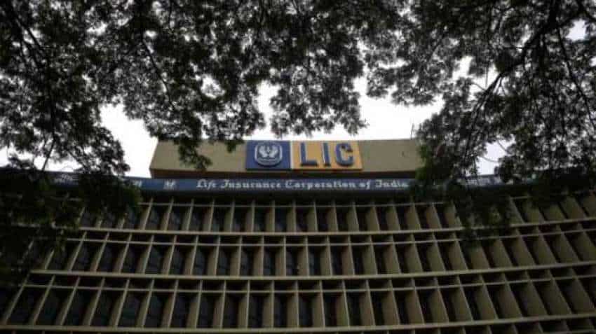 FinMin invites bids from actuarial firms for valuing LIC ahead of IPO