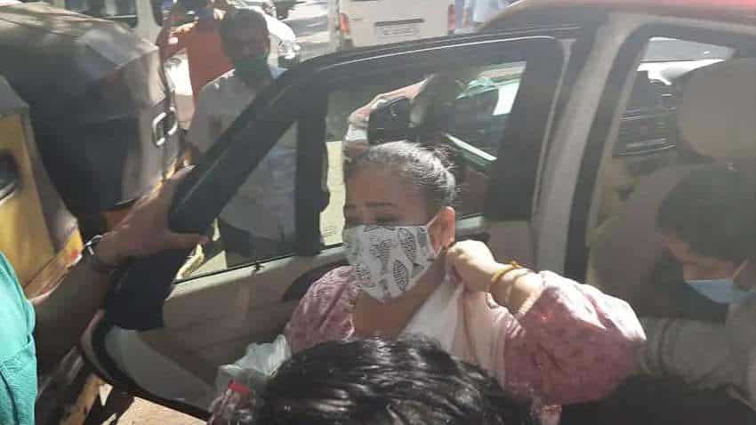 Actress Bharti Singh husband Harsh too arrested in drugs case Actress Bharti Singh husband Harsh too arrested in drugs case