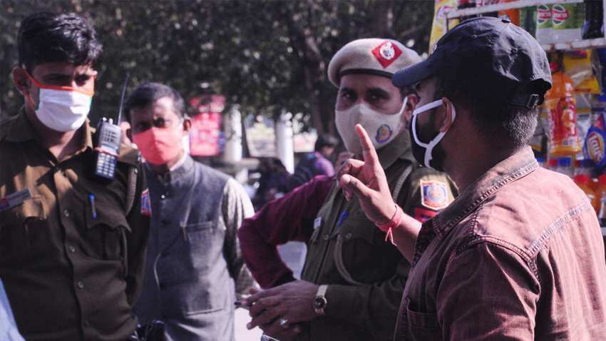 Rs 2000 fine for not wearing mask: Over 5 lakh challans issued so far by Delhi Police Rs 2000 fine for not wearing mask: Over 5 lakh challans issued so far by Delhi Police